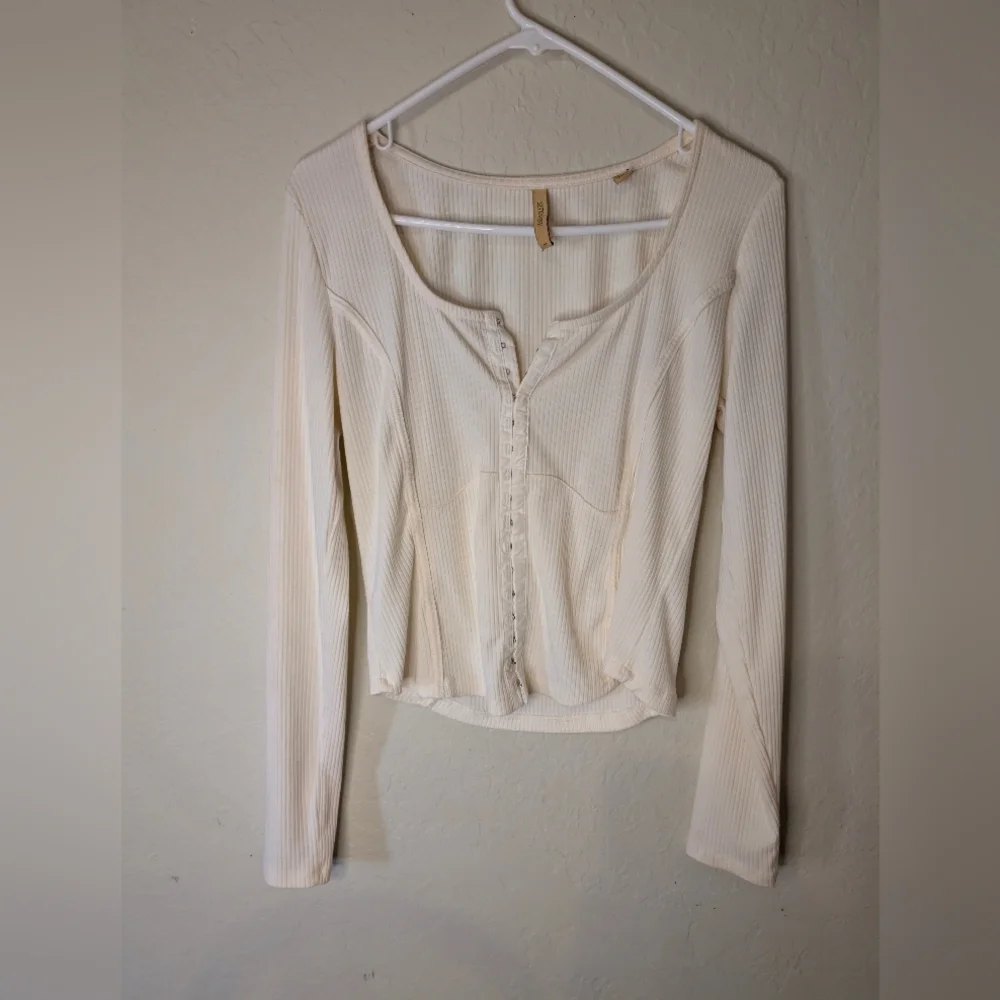 Shyanne Cream Ribbed Hook-and-Eye Corset Design Long Sleeve Top - Picture 1 of 6